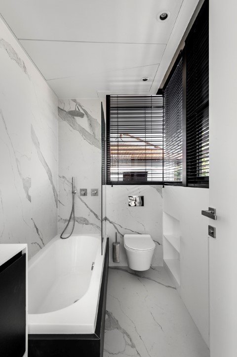 KIMHI DORI -  עיצוב תאורת אמבטיה בבית פרטי